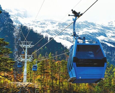 Shangrila car rental with driver,Dali hire car with driver, Lijiang hire car with driver, 丽江包车